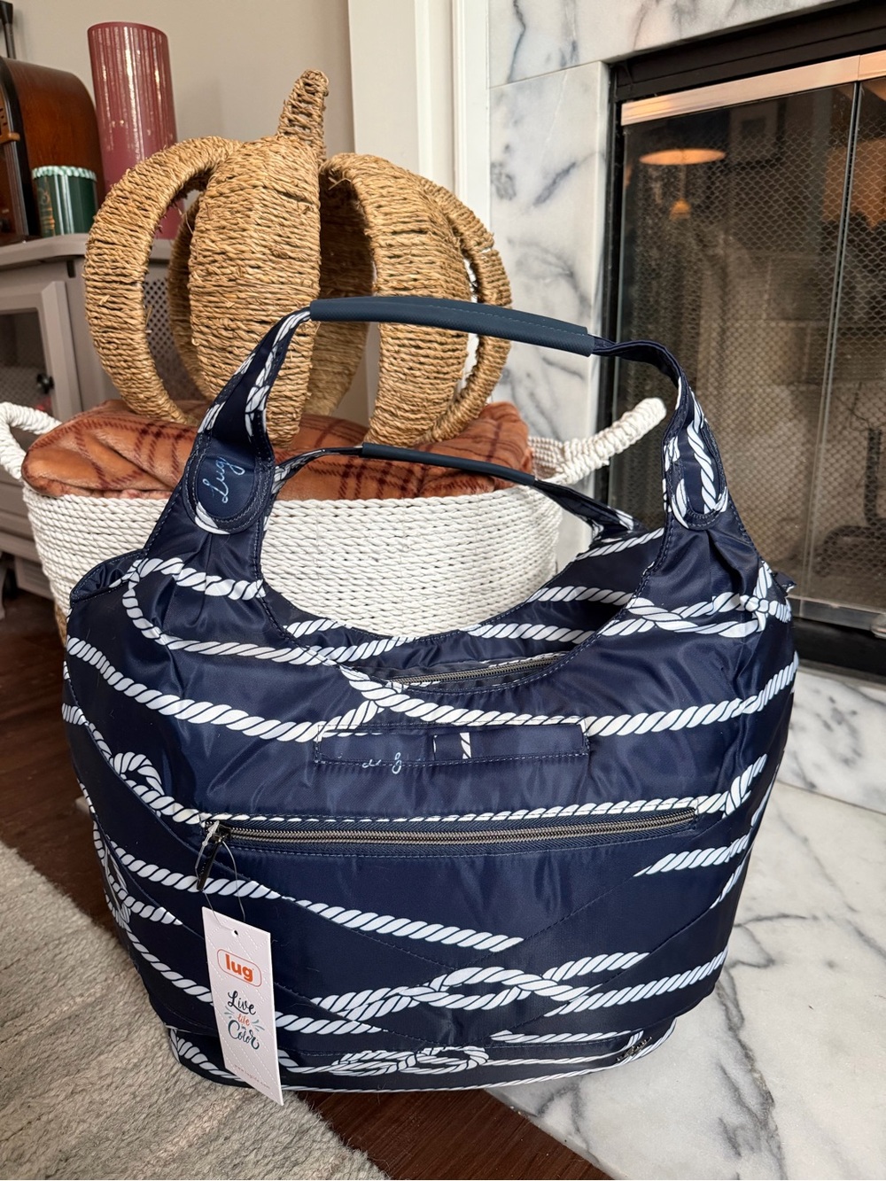 Lug Gondola SE in Nautical Navy Print - Hobo Tote - NWT